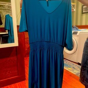 White House Black Market teal short sleeve dress